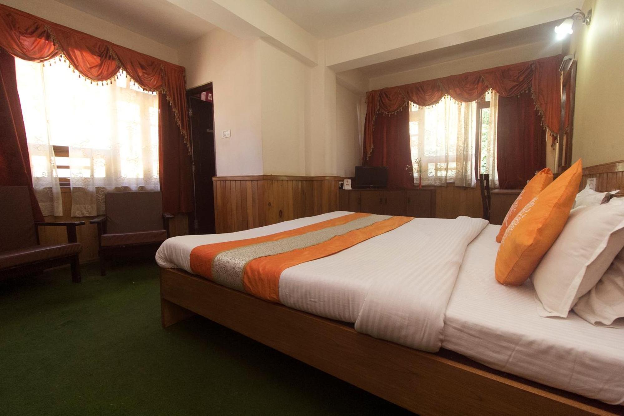 Oyo 10587 Vanjula Residency Гангток Екстериор снимка