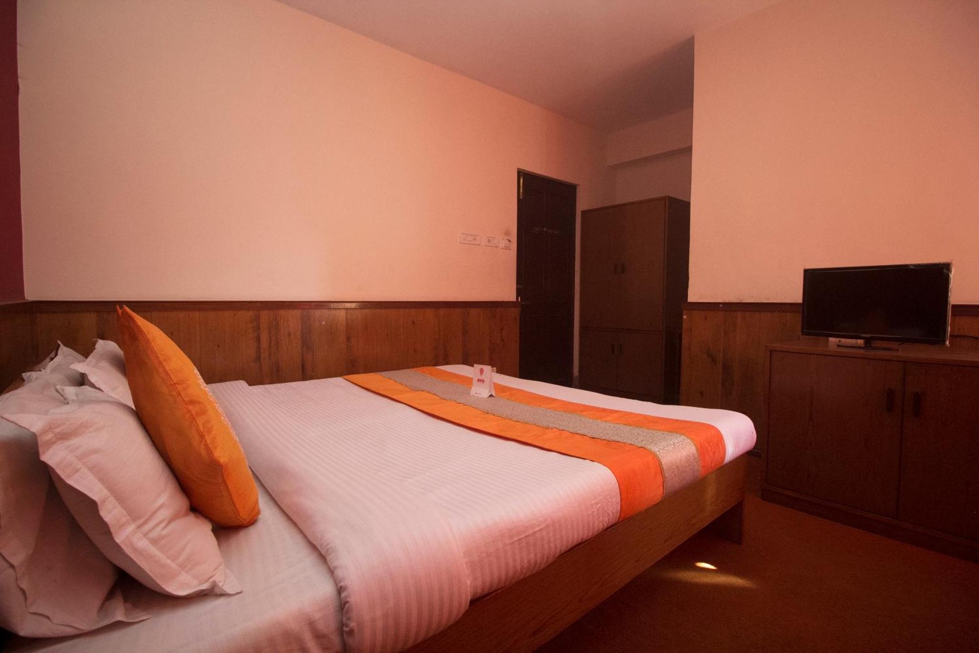 Oyo 10587 Vanjula Residency Гангток Екстериор снимка