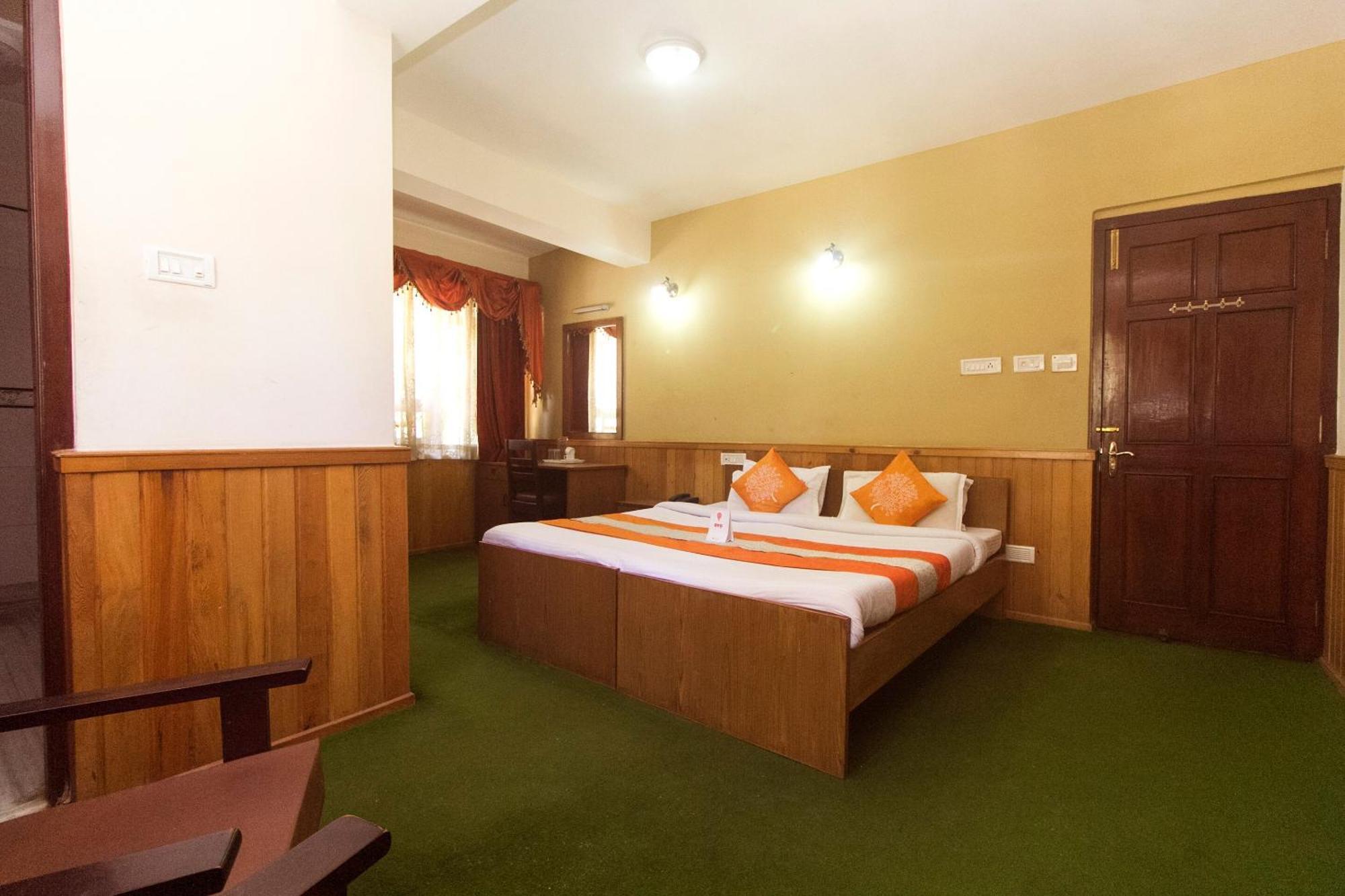 Oyo 10587 Vanjula Residency Гангток Екстериор снимка